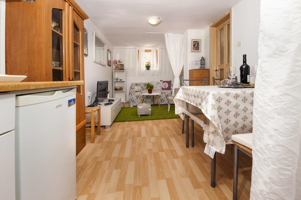 Apartment Premsai Rovigno Esterno foto