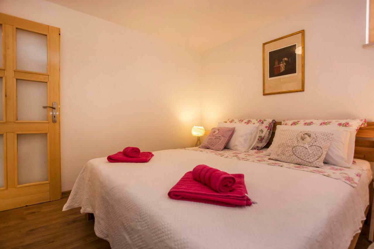 Apartment Premsai Rovigno Esterno foto